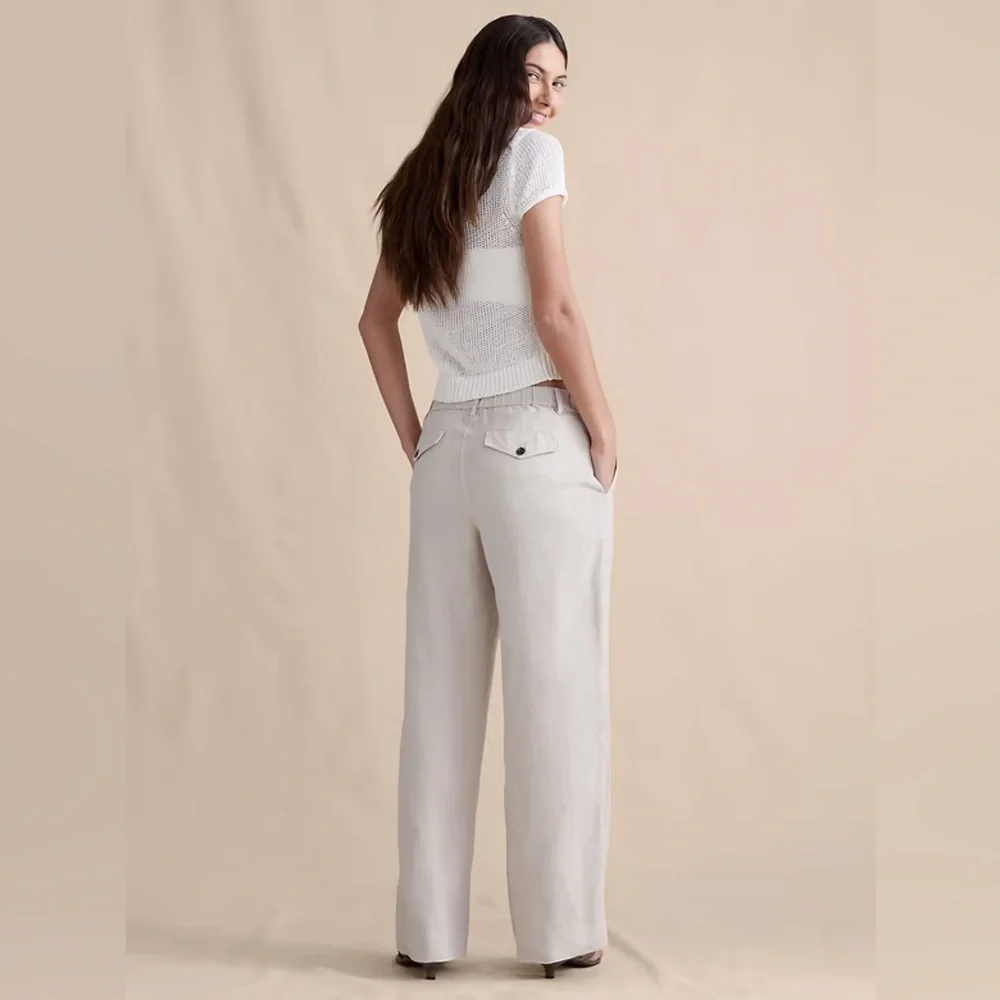 NWT! Banana Republic The Everyday Wide-Leg Pant in Linen- Medium 🩷